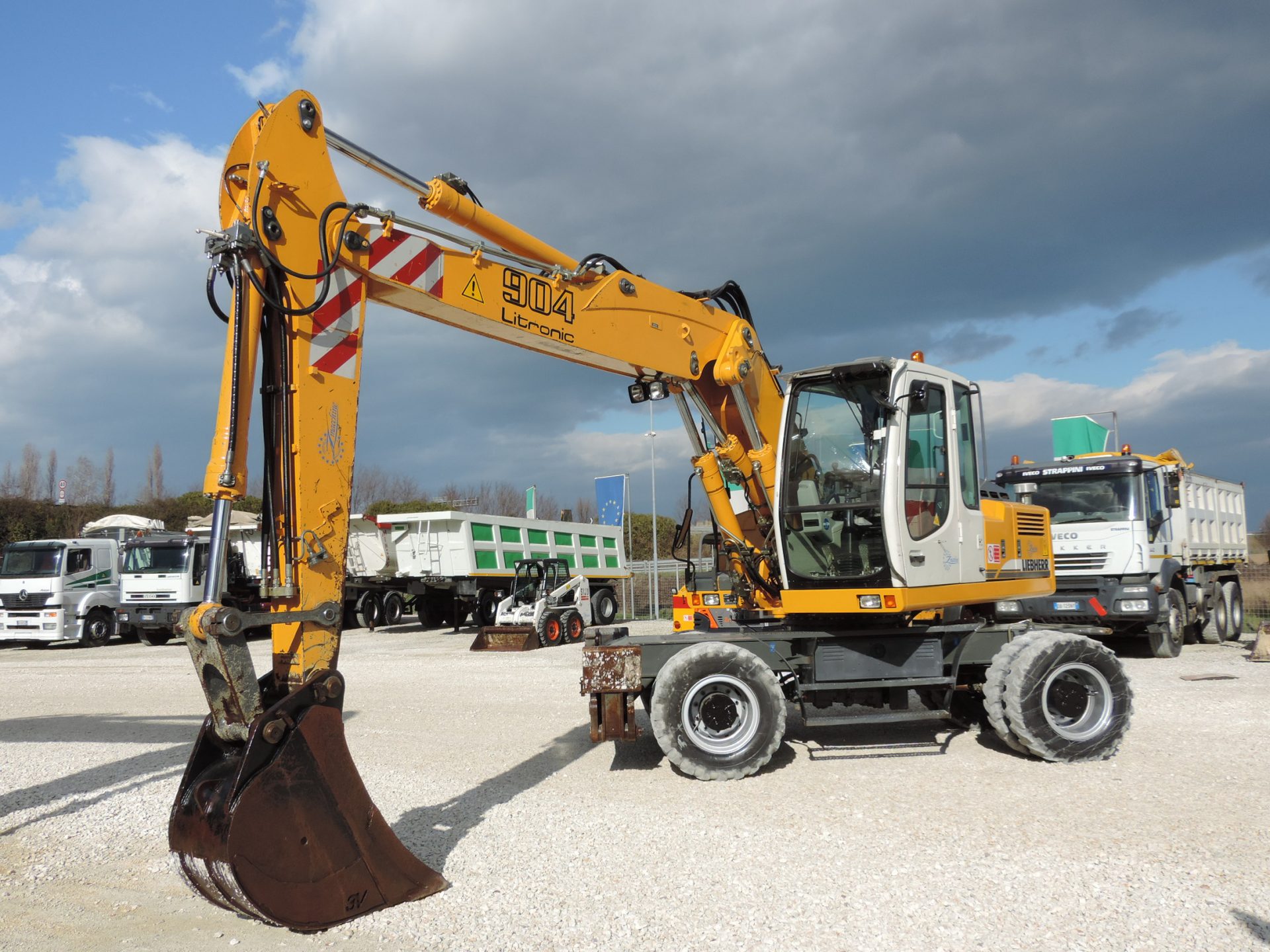 Escavatori Liebherr A 904 C Litronic Zeta Macchine